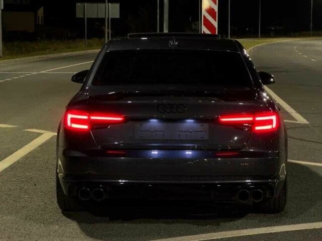 Чорний Ауді А4, об'ємом двигуна 2 л та пробігом 91 тис. км за 15000 $, фото 2 на Automoto.ua