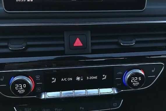 Черный Ауди А4, объемом двигателя 2 л и пробегом 35 тыс. км за 14000 $, фото 15 на Automoto.ua