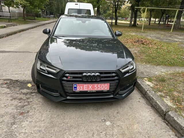 Черный Ауди А4, объемом двигателя 2 л и пробегом 320 тыс. км за 17500 $, фото 1 на Automoto.ua