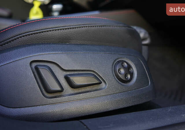 Ауди А4 2018 в Львове на Automoto.ua Черный Ауди А4, объемом двигателя 1.98 л и пробегом 82 тыс. км за 23500 $, фото 46 на Automoto.ua