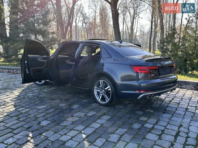 Чорний Ауді А4, об'ємом двигуна 1.98 л та пробігом 110 тис. км за 18999 $, фото 87 на Automoto.ua