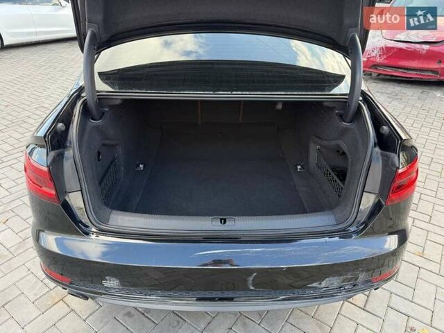 Черный Ауди А4, объемом двигателя 2 л и пробегом 194 тыс. км за 12400 $, фото 9 на Automoto.ua