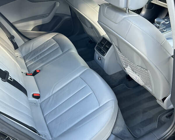 Чорний Ауді А4, об'ємом двигуна 2 л та пробігом 49 тис. км за 17800 $, фото 27 на Automoto.ua