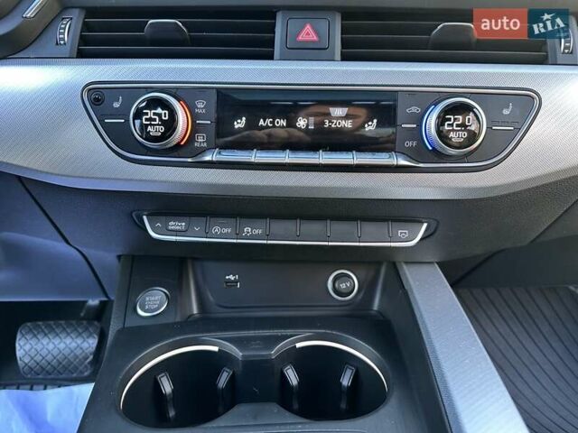 Чорний Ауді А4, об'ємом двигуна 1.98 л та пробігом 110 тис. км за 18999 $, фото 93 на Automoto.ua