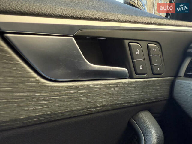 Чорний Ауді А4, об'ємом двигуна 1.98 л та пробігом 150 тис. км за 23400 $, фото 35 на Automoto.ua