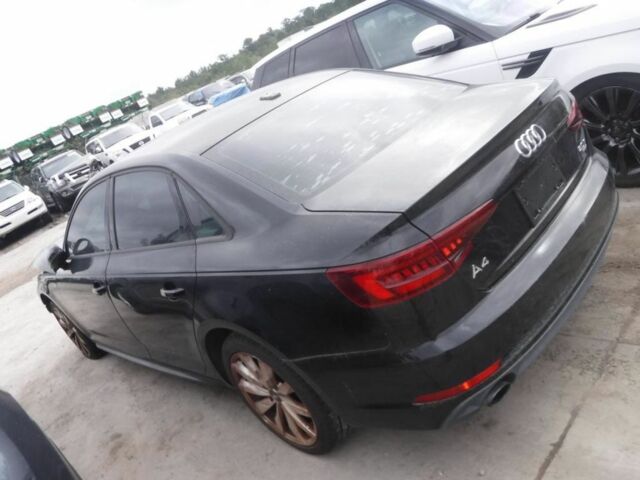 Черный Ауди А4, объемом двигателя 2 л и пробегом 128 тыс. км за 12500 $, фото 5 на Automoto.ua