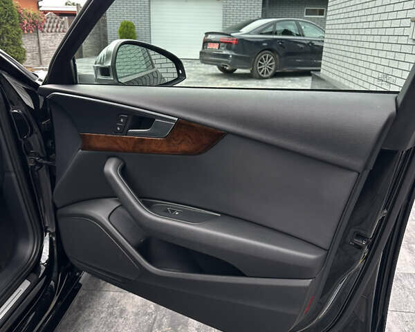 Черный Ауди А4, объемом двигателя 1.98 л и пробегом 128 тыс. км за 20000 $, фото 15 на Automoto.ua