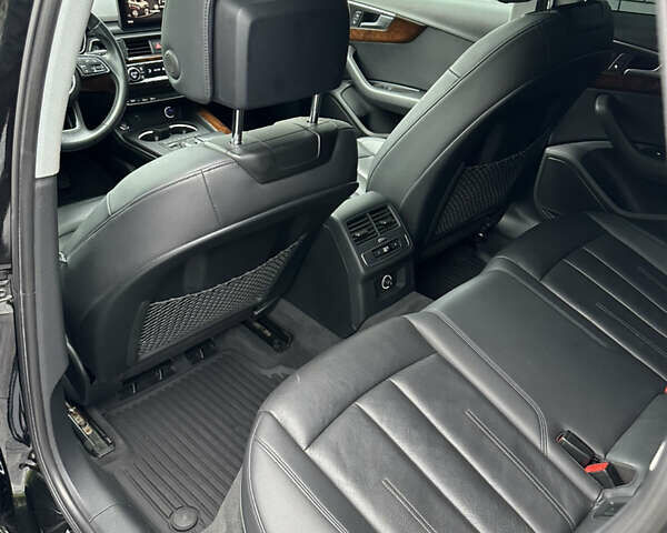 Черный Ауди А4, объемом двигателя 1.98 л и пробегом 128 тыс. км за 20000 $, фото 27 на Automoto.ua