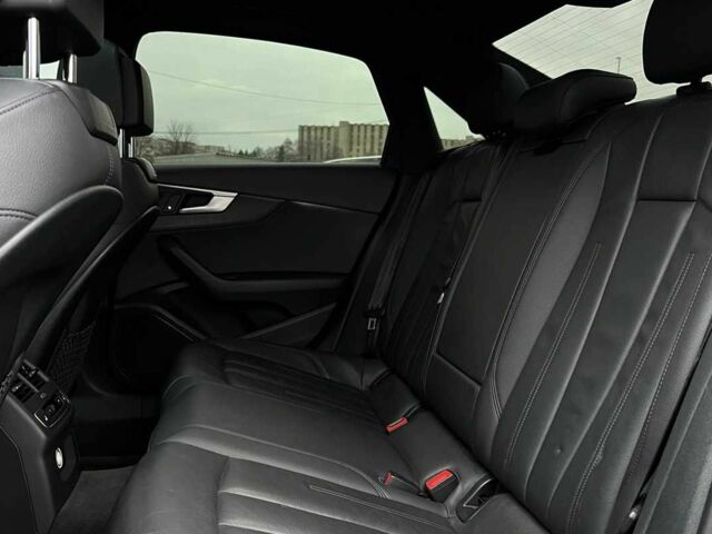 Чорний Ауді А4, об'ємом двигуна 2 л та пробігом 150 тис. км за 19900 $, фото 23 на Automoto.ua