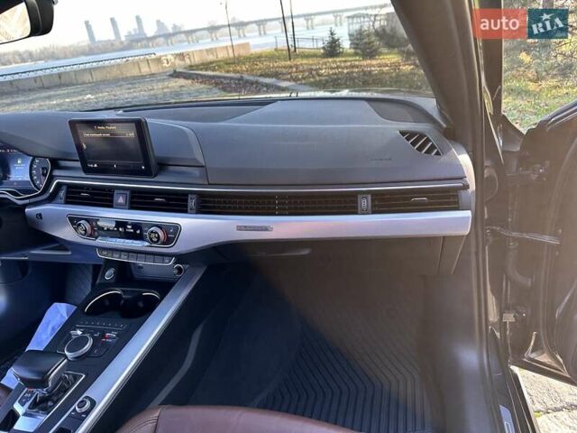 Чорний Ауді А4, об'ємом двигуна 1.98 л та пробігом 110 тис. км за 18999 $, фото 116 на Automoto.ua