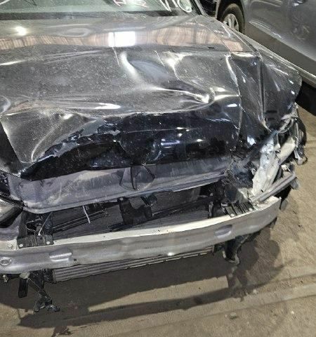 Черный Ауди А4, объемом двигателя 2 л и пробегом 128 тыс. км за 12500 $, фото 2 на Automoto.ua