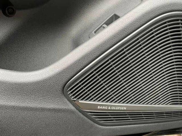 Чорний Ауді А4, об'ємом двигуна 2 л та пробігом 102 тис. км за 15000 $, фото 5 на Automoto.ua