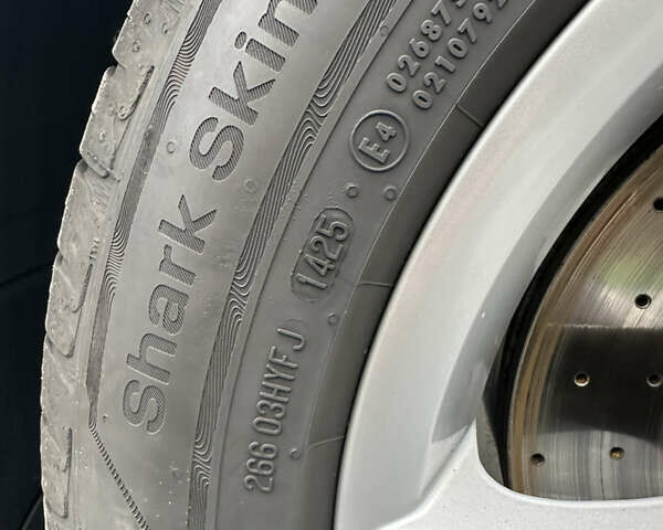 Черный Ауди А4, объемом двигателя 1.98 л и пробегом 128 тыс. км за 20000 $, фото 14 на Automoto.ua