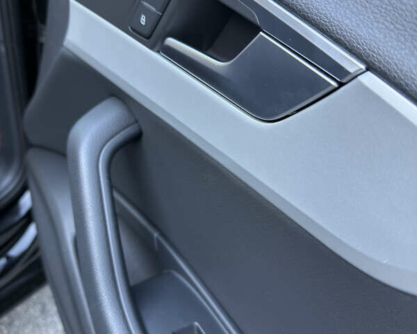 Ауди А4 2018 в Киеве на Automoto.ua Черный Ауди А4, объемом двигателя 1.98 л и пробегом 118 тыс. км за 22900 $, фото 37 на Automoto.ua