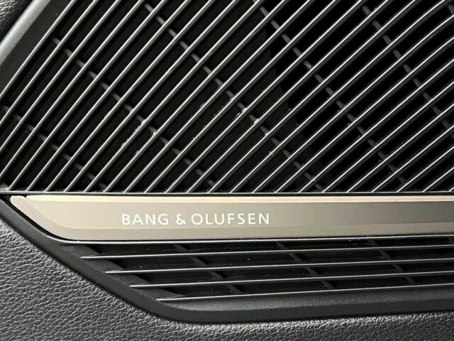 Чорний Ауді А4, об'ємом двигуна 2 л та пробігом 150 тис. км за 19900 $, фото 20 на Automoto.ua