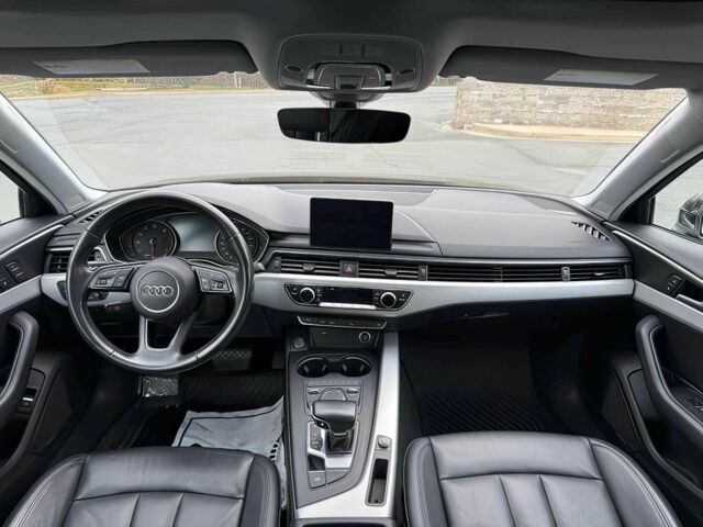 Чорний Ауді А4, об'ємом двигуна 2 л та пробігом 34 тис. км за 10000 $, фото 9 на Automoto.ua