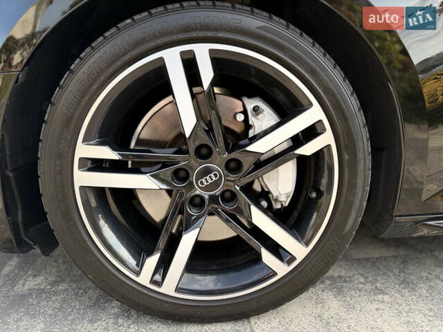 Чорний Ауді А4, об'ємом двигуна 1.98 л та пробігом 150 тис. км за 23400 $, фото 17 на Automoto.ua
