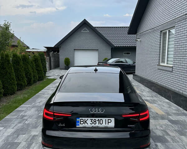 Черный Ауди А4, объемом двигателя 1.98 л и пробегом 128 тыс. км за 20000 $, фото 8 на Automoto.ua