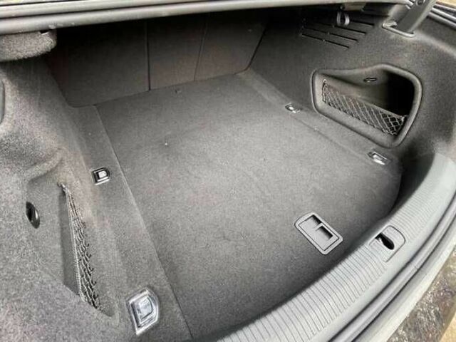 Чорний Ауді А4, об'ємом двигуна 2 л та пробігом 102 тис. км за 15000 $, фото 13 на Automoto.ua