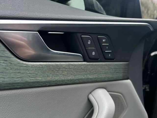 Чорний Ауді А4, об'ємом двигуна 2 л та пробігом 50 тис. км за 16700 $, фото 22 на Automoto.ua