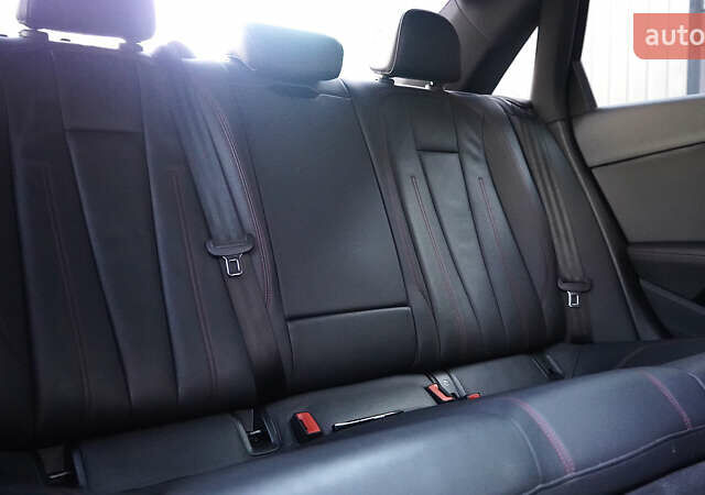 Ауди А4 2018 в Львове на Automoto.ua Черный Ауди А4, объемом двигателя 1.98 л и пробегом 82 тыс. км за 23500 $, фото 47 на Automoto.ua