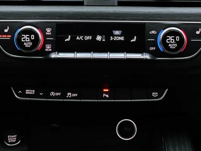 Чорний Ауді А4, об'ємом двигуна 2 л та пробігом 150 тис. км за 19900 $, фото 14 на Automoto.ua