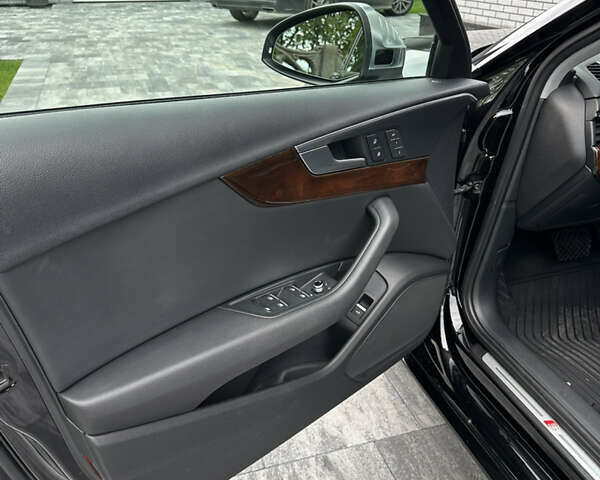 Черный Ауди А4, объемом двигателя 1.98 л и пробегом 128 тыс. км за 20000 $, фото 19 на Automoto.ua