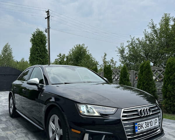 Черный Ауди А4, объемом двигателя 1.98 л и пробегом 128 тыс. км за 20000 $, фото 3 на Automoto.ua