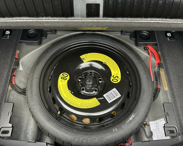 Черный Ауди А4, объемом двигателя 1.98 л и пробегом 128 тыс. км за 20000 $, фото 33 на Automoto.ua