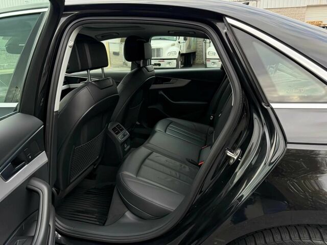 Чорний Ауді А4, об'ємом двигуна 2 л та пробігом 34 тис. км за 10000 $, фото 12 на Automoto.ua