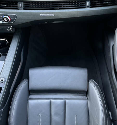 Черный Ауди А4, объемом двигателя 1.98 л и пробегом 115 тыс. км за 26000 $, фото 14 на Automoto.ua