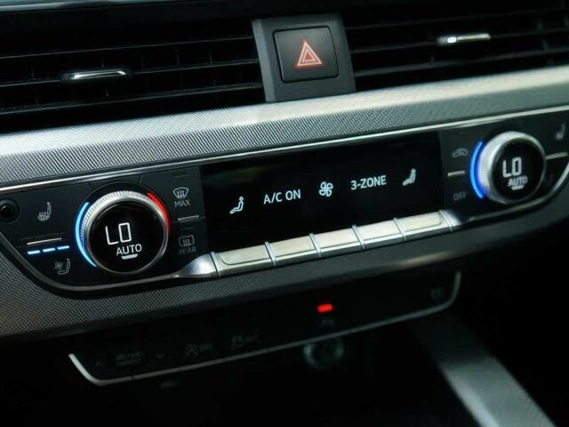 Черный Ауди А4, объемом двигателя 2 л и пробегом 32 тыс. км за 9600 $, фото 14 на Automoto.ua