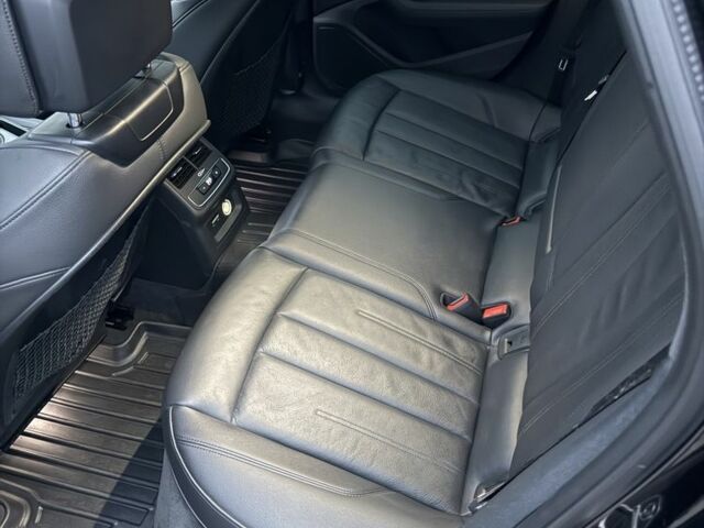 Чорний Ауді А4, об'ємом двигуна 2 л та пробігом 160 тис. км за 18700 $, фото 10 на Automoto.ua