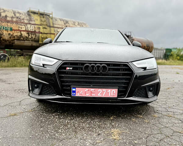 Черный Ауди А4, объемом двигателя 2 л и пробегом 118 тыс. км за 22500 $, фото 2 на Automoto.ua