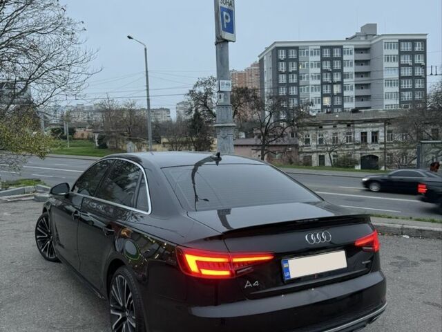 Чорний Ауді А4, об'ємом двигуна 2 л та пробігом 160 тис. км за 18700 $, фото 5 на Automoto.ua
