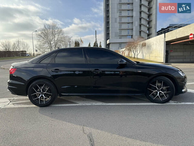 Черный Ауди А4, объемом двигателя 2 л и пробегом 203 тыс. км за 23490 $, фото 4 на Automoto.ua