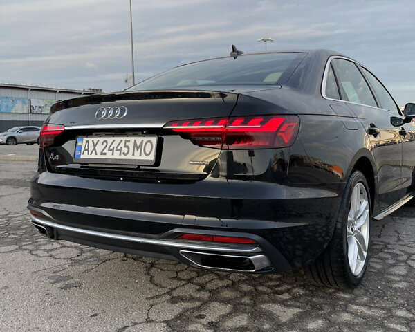 Чорний Ауді А4, об'ємом двигуна 2 л та пробігом 50 тис. км за 31300 $, фото 5 на Automoto.ua