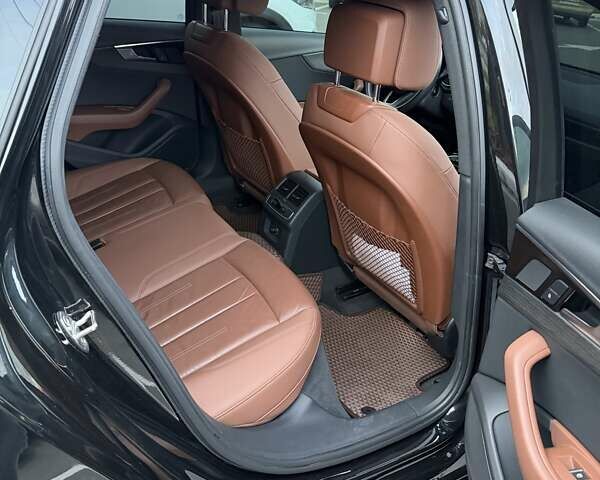 Ауді А4 2020 у Києві на Automoto.ua Чорний Ауді А4, об'ємом двигуна 1.98 л та пробігом 120 тис. км за 22500 $, фото 3 на Automoto.ua