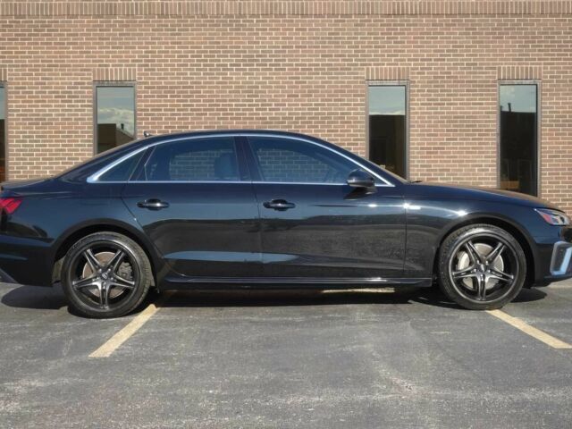 Черный Ауди А4, объемом двигателя 2 л и пробегом 33 тыс. км за 10000 $, фото 7 на Automoto.ua