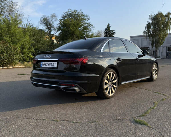 Черный Ауди А4, объемом двигателя 1.98 л и пробегом 70 тыс. км за 27000 $, фото 4 на Automoto.ua