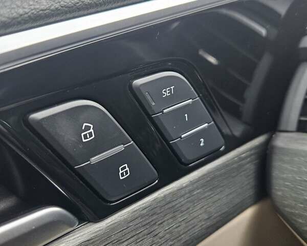 Черный Ауди А4, объемом двигателя 1.98 л и пробегом 51 тыс. км за 28500 $, фото 18 на Automoto.ua