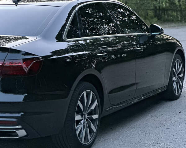 Черный Ауди А4, объемом двигателя 1.98 л и пробегом 47 тыс. км за 27000 $, фото 8 на Automoto.ua