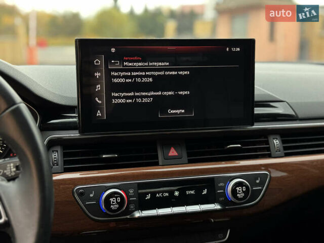 Чорний Ауді А4, об'ємом двигуна 2 л та пробігом 55 тис. км за 23800 $, фото 56 на Automoto.ua