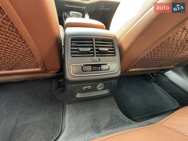 Ауді А4 2020 у Києві на Automoto.ua Чорний Ауді А4, об'ємом двигуна 1.98 л та пробігом 60 тис. км за 26999 $, фото 16 на Automoto.ua