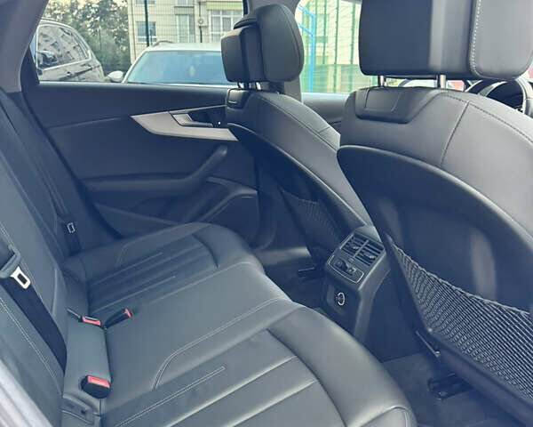 Черный Ауди А4, объемом двигателя 2 л и пробегом 100 тыс. км за 25799 $, фото 5 на Automoto.ua