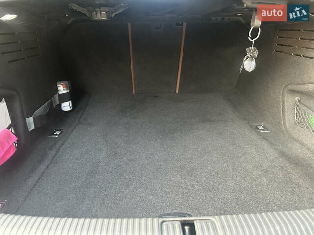 Черный Ауди А4, объемом двигателя 1.98 л и пробегом 47 тыс. км за 27000 $, фото 27 на Automoto.ua