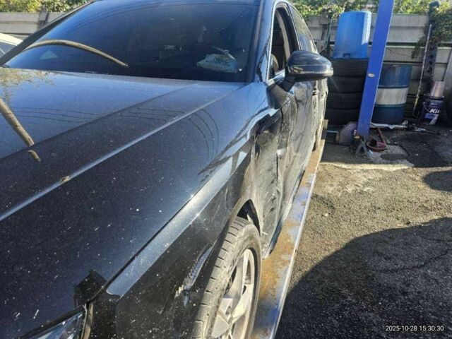 Черный Ауди А4, объемом двигателя 2 л и пробегом 25 тыс. км за 11500 $, фото 2 на Automoto.ua