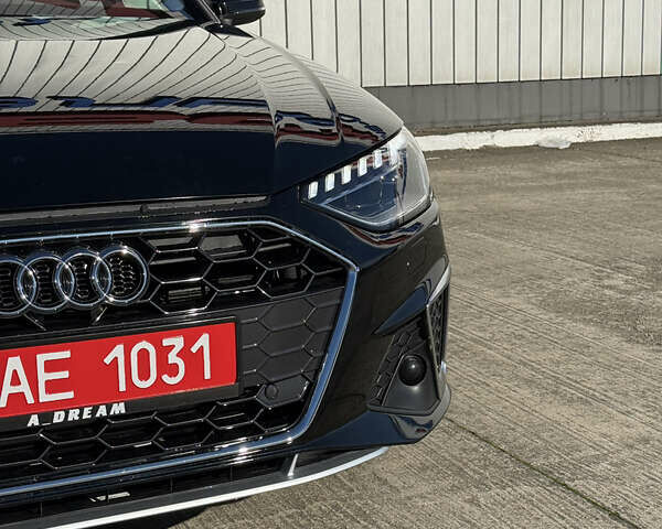 Черный Ауди А4, объемом двигателя 2 л и пробегом 22 тыс. км за 29900 $, фото 5 на Automoto.ua