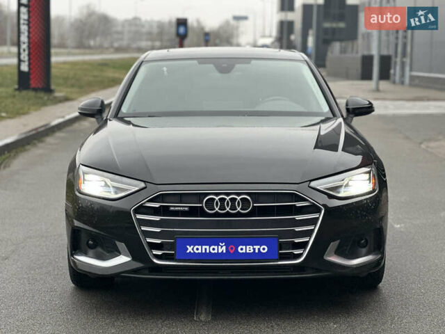 Черный Ауди А4, объемом двигателя 1.98 л и пробегом 44 тыс. км за 28500 $, фото 1 на Automoto.ua