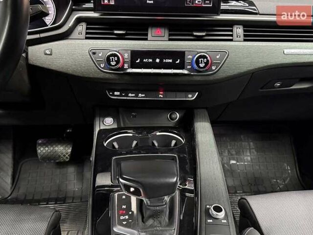 Черный Ауди А4, объемом двигателя 1.98 л и пробегом 27 тыс. км за 30000 $, фото 12 на Automoto.ua